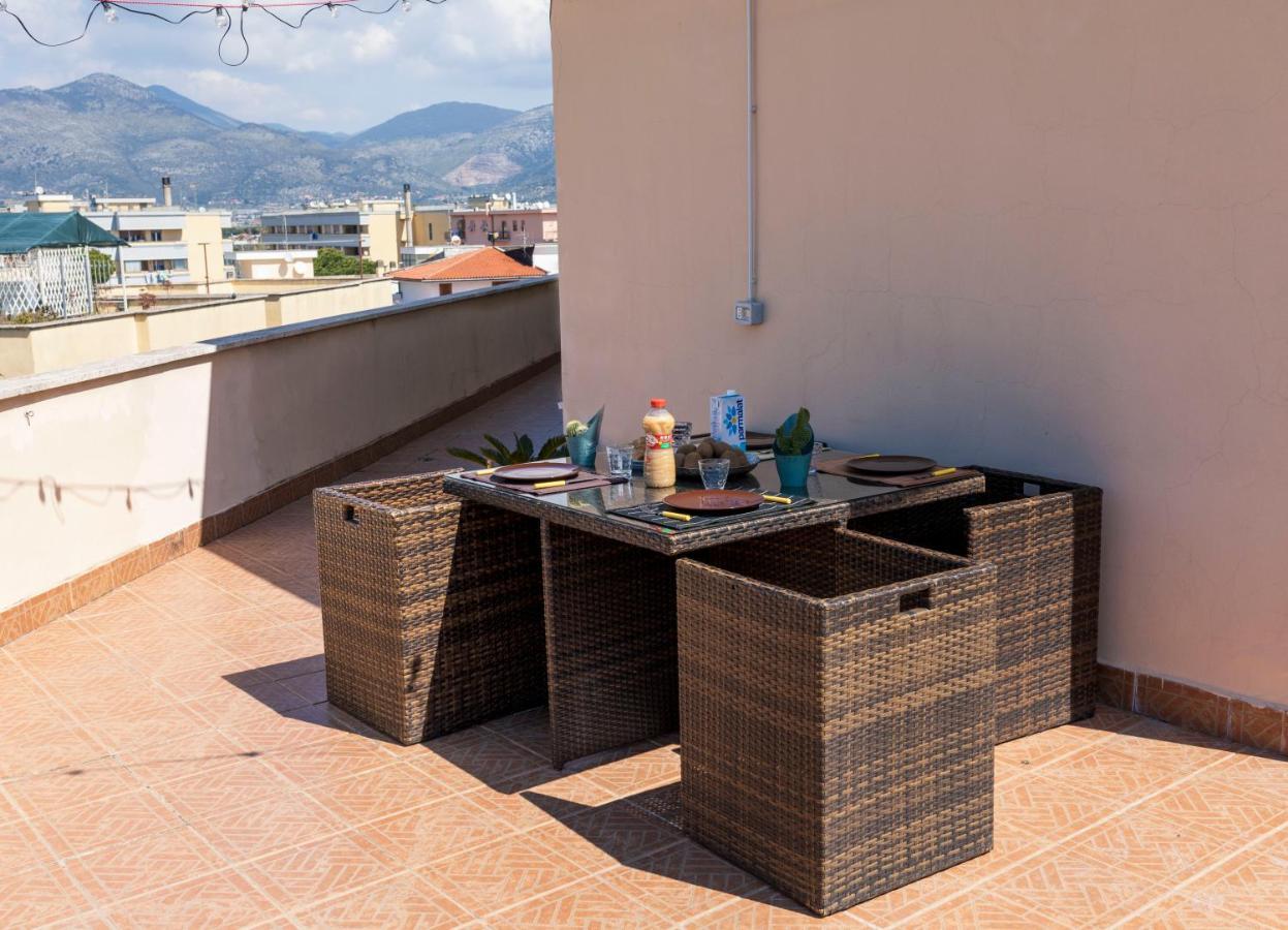 Incantevole Attico 1Minuto Dal Mare Wifi Netflix Terracina Exterior foto