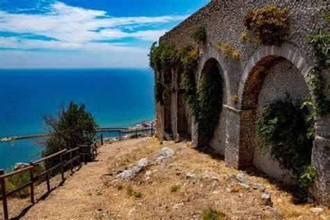 Incantevole Attico 1Minuto Dal Mare Wifi Netflix Terracina Exterior foto